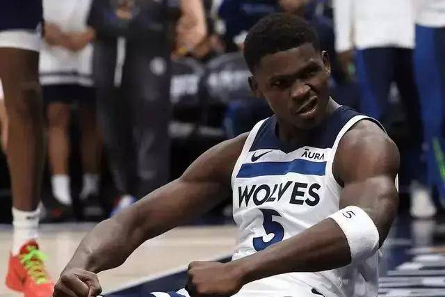 太阳报：切尔西明夏锁定凯莱赫 或匹配3500万估价