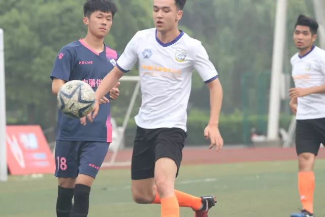 瓜帅：若冒犯到穆帅我道歉 但他有3个冠军我有6个